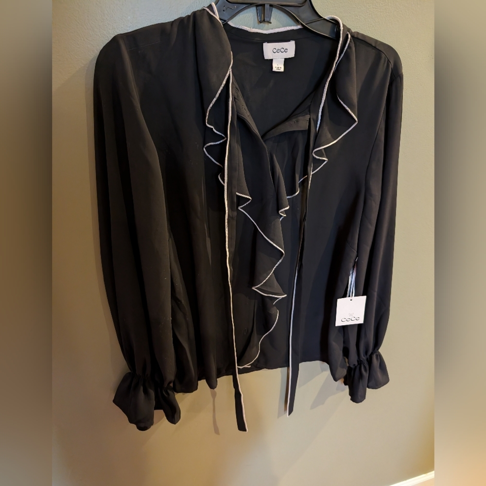 CeCe Contrast Trim Ruffle Shirt - Picture 5 of 5